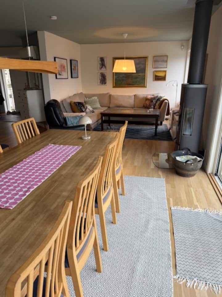 Sommardröm Vid Mälarens Vatten - Tumba