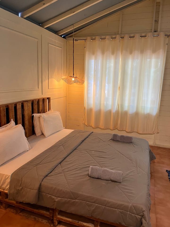 Bedroom 2 image 2