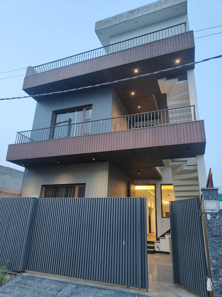 The Cozy Place - 암리차르