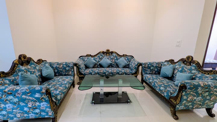 Luxury 3bhk | Spacious & Elegant Ground Floor Stay - Sahibzada Ajit Singh Nagar