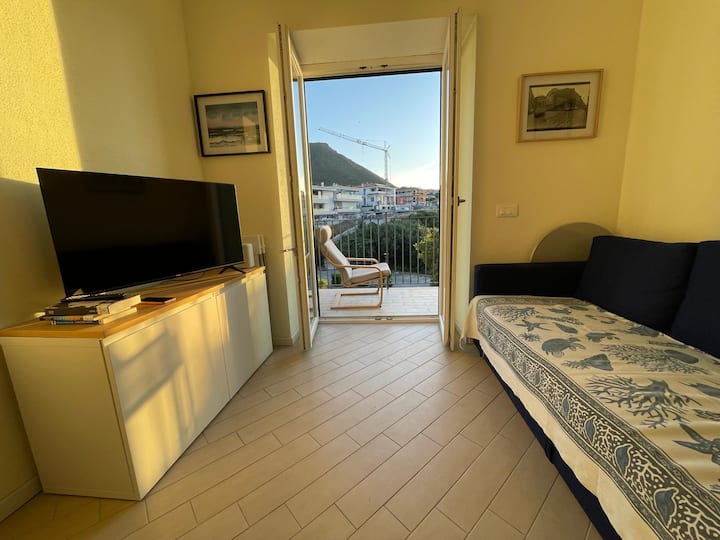 Appartamento Fronte Piazza Centrale Con Vista Mare - Cala Gonone