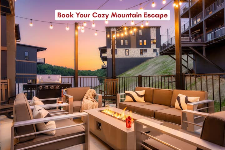 Smoky Mountains Retreat | Pool, Ps5 & Sleeps 18 - Sevierville, TN