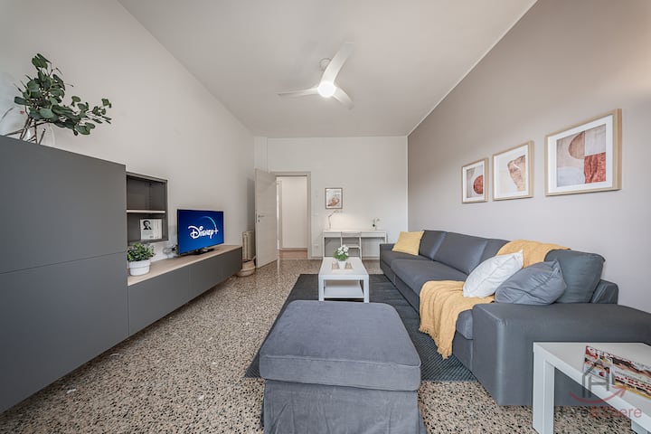 [Sea Side] Plage à 2 Min • Wifi Gratuit • Smart Tv - Savona
