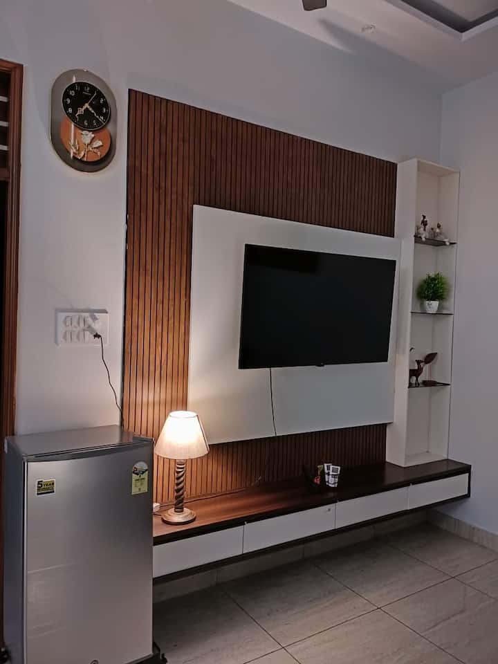 Cozy Family Home By Manisha | 2bhk | Haridwar - Haridwar