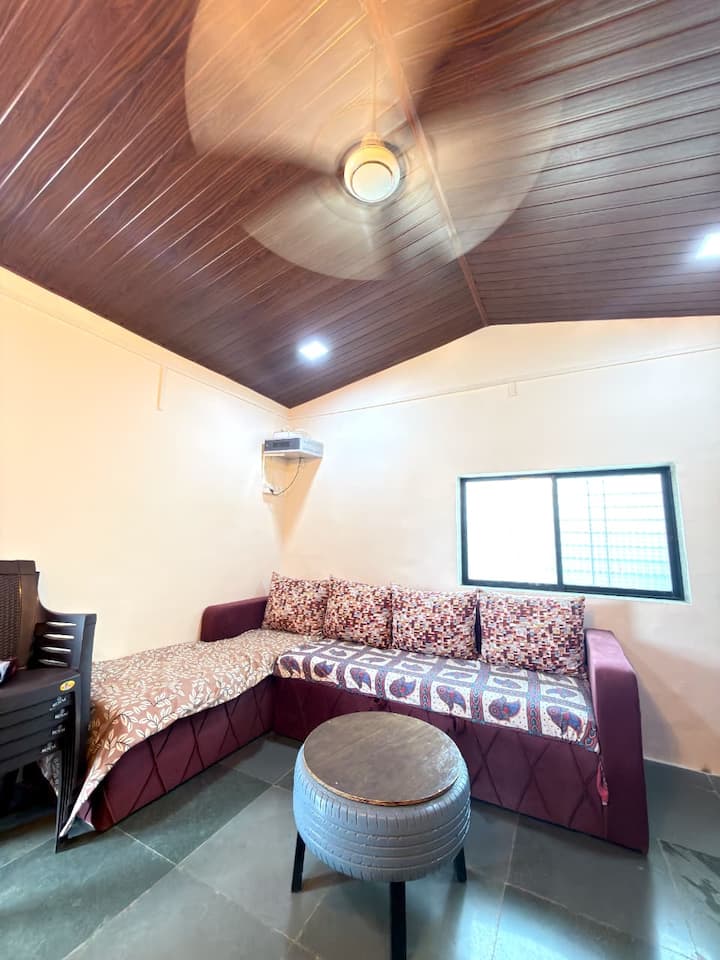 Neel Farm Karjat - Enjoy Swimming Pool & Nature - Karjat