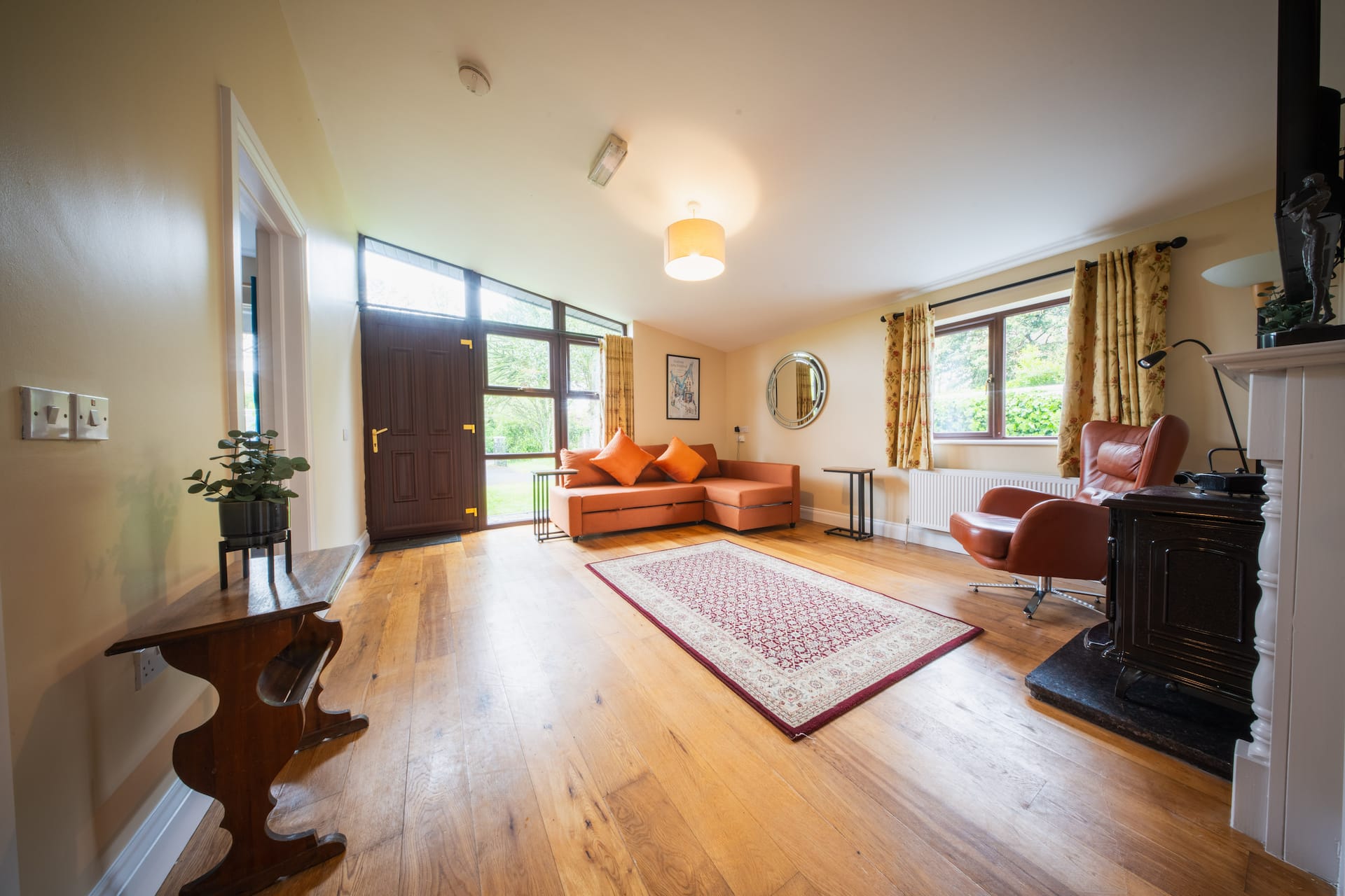 Stylish Chalet Oranmore Galway Sleeps 5