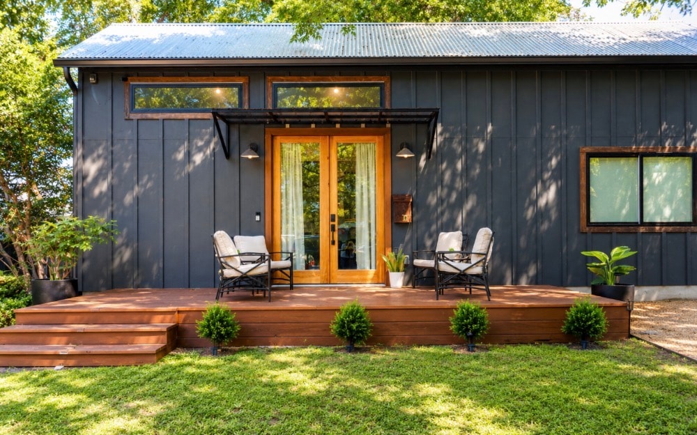 Mid-Century Tiny House | Near Rainey & Downtown