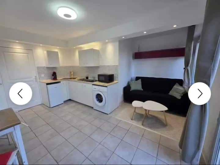 Studio Avec Jardin, Piscine, Aperçu Mer + Parking - St-Laurent-du-Var
