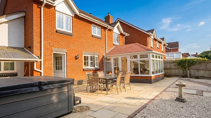 Henrow House - Beaulieu