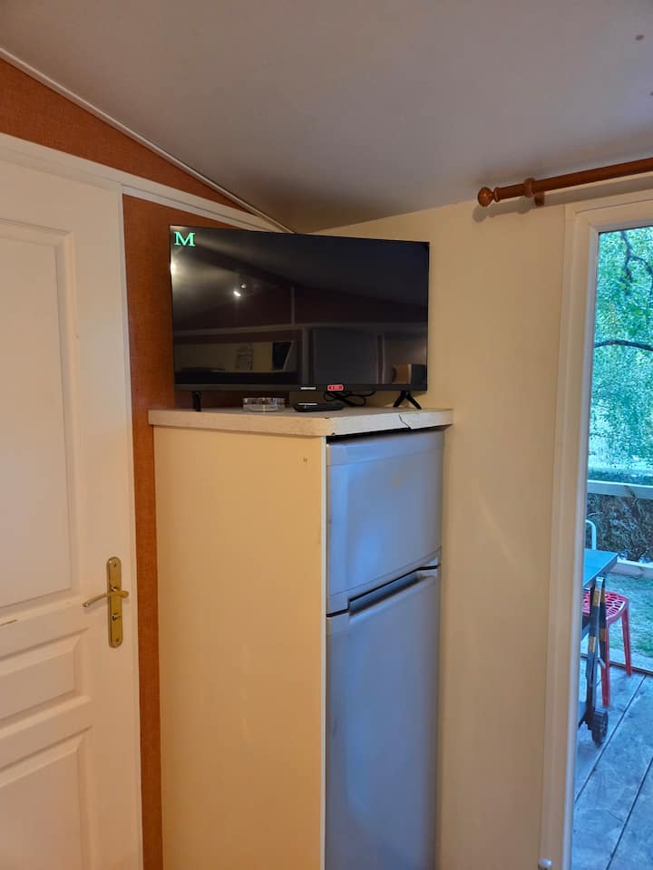 Logement En Bord De Rivière - Saint-Gervais-d'Auvergne