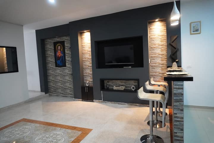 Hermosa Casa, ¡Con Excelente Ubicación! - Tuluá
