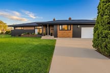 Janets house rental in Norridge