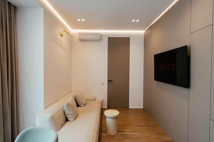 Apartament ⁷⁰⁴ Modern șI Luminos îN Centru - Chișinău