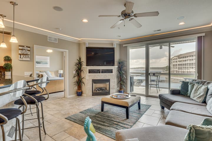 Balcony & Lake Views! Osage Beach Retreat - Osage Beach, MO