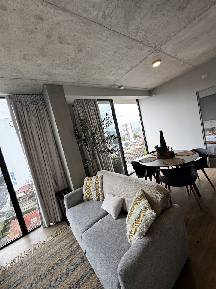 Babylon Experience: Elegance & Views Floor 14 - San José