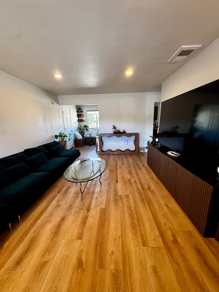 Cozy House In Downtown Palm Desert! - Palm Desert, CA