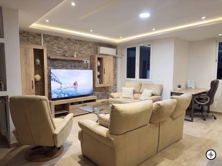 Stylish 2br · Mall Below · Béjaïa Center - Béjaïa