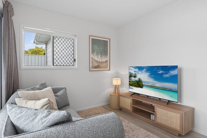 Peregian Beach Pool Retreat | Pets Welcome - Peregian Beach