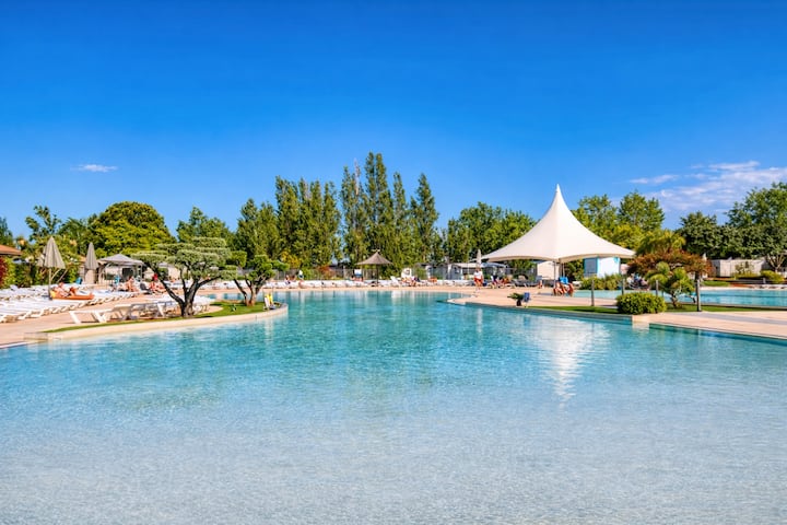 Mobil-home Confort Avec Terrasse Et Parc Aquatique - Vias