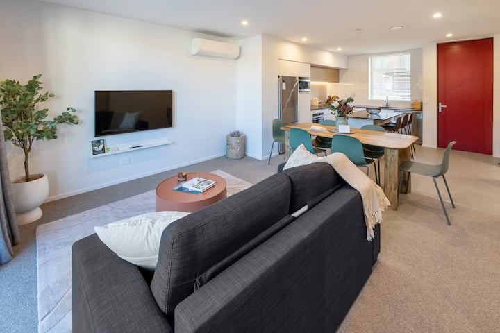 Spacious Cbd Family Townhouse | Stadium + Parking - Christchurch