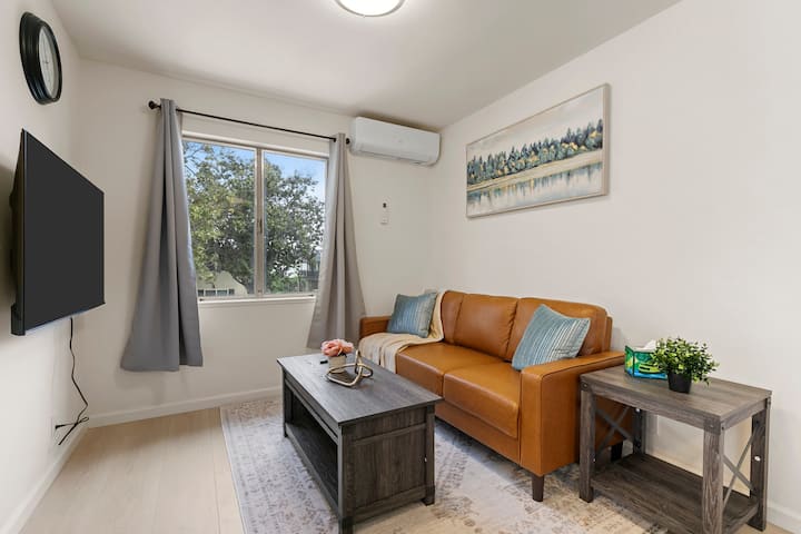 Mid-term Rental | Upgraded 2b Home+hvac+parking(b) - Los Altos, CA