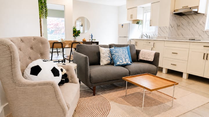 Appt Confort 2 Chambres|15min En Voiture Du Cv/yvr - Richmond