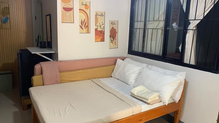 Tri J’s Staycation/guesthouse - Libertad