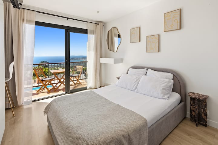 Studio Plein De Charme, Vue Magique Sur Les îLes ! - Cogolin