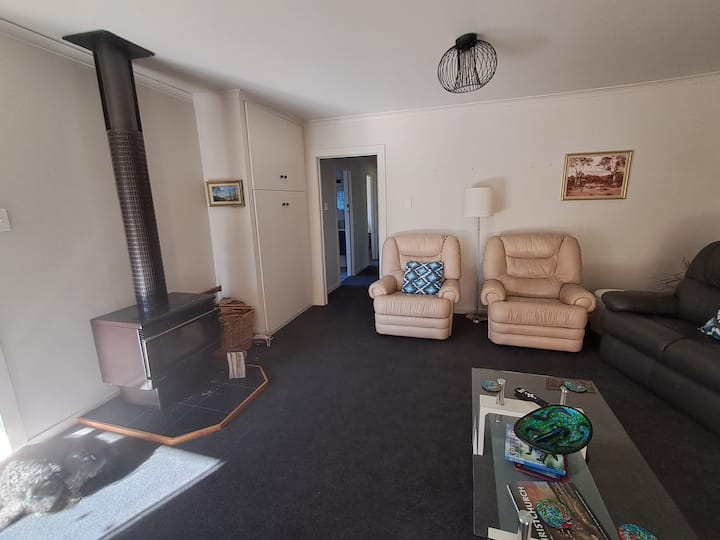 Mountain Views & Dog Friendly On Woodbank - Hanmer Springs
