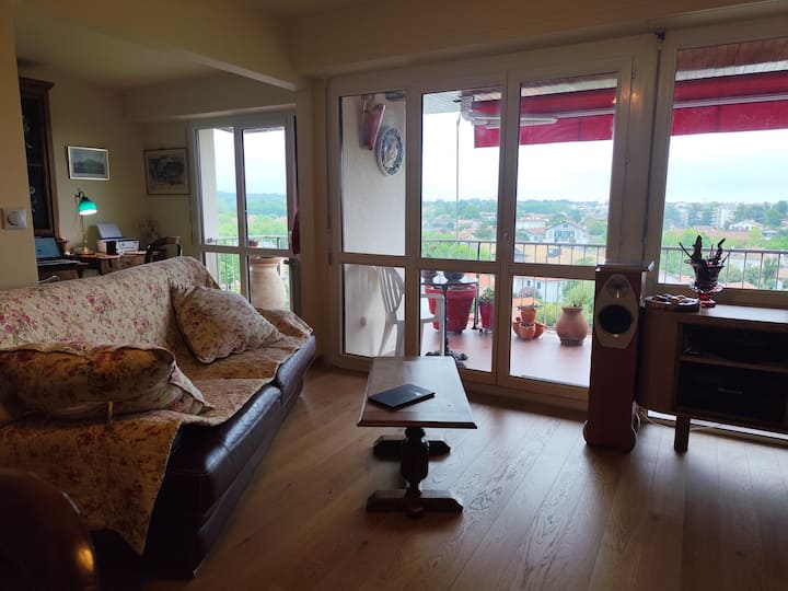 Superbe T3 Avec Vue Panoramique Au Cœur D Anglet - Bayonne