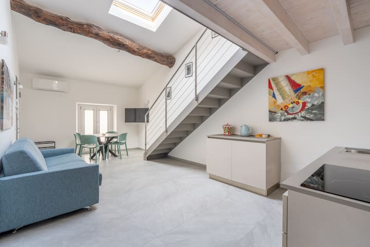 China House - Historic Apt In Central Menaggio - Menaggio