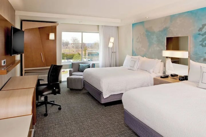 Untermyer Gardens 2 Queen Room With Gym - Yonkers, NY