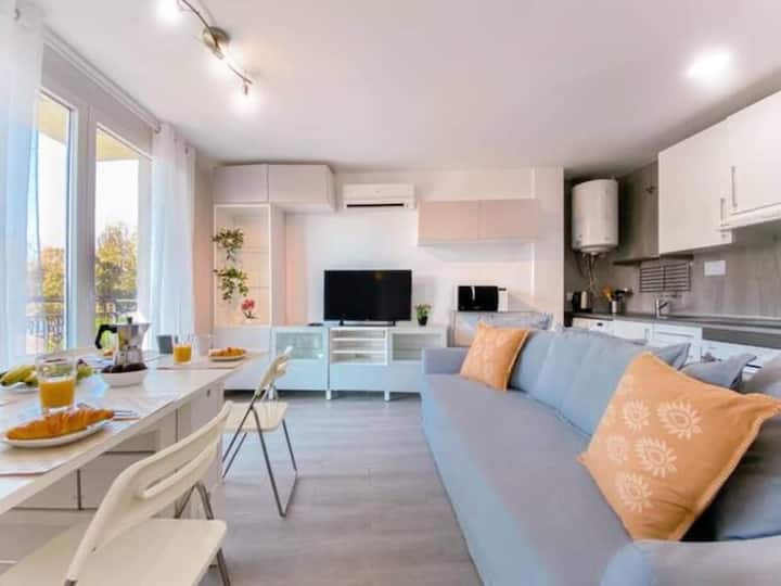 300 Meters To Pedregalejo Beach | Work-friendly - Málaga