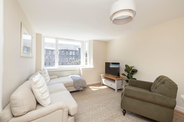 Stylish 2-br Stockbridge Apt Near Water Of Leith - Edinburgh