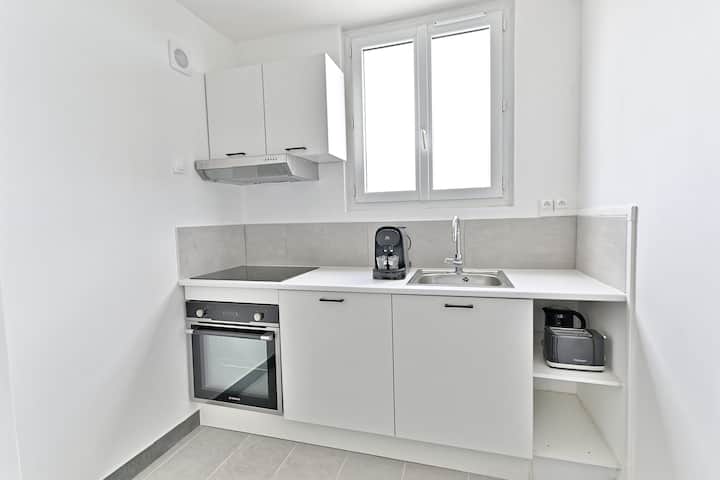 Studio Pour Couple / 2 Personnes Proche De Paris - Romainville