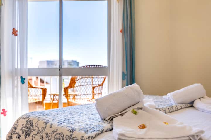 Stylish Quarteira Apartment, Algarve - Quarteira