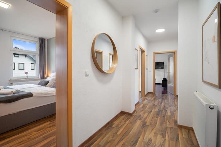 Villa Horn Oberhof · Familienwohnung Mit Parkplatz - Oberhof