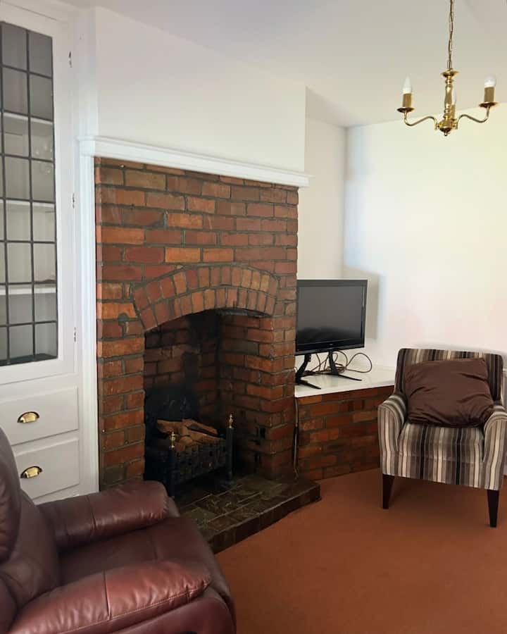 West Street House 7 Beds - Barnsley
