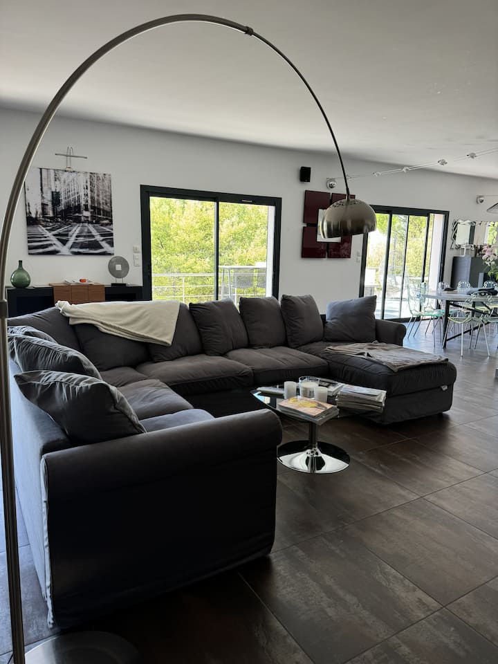 Loft De 200m2 Avec Piscine - Beauvallon
