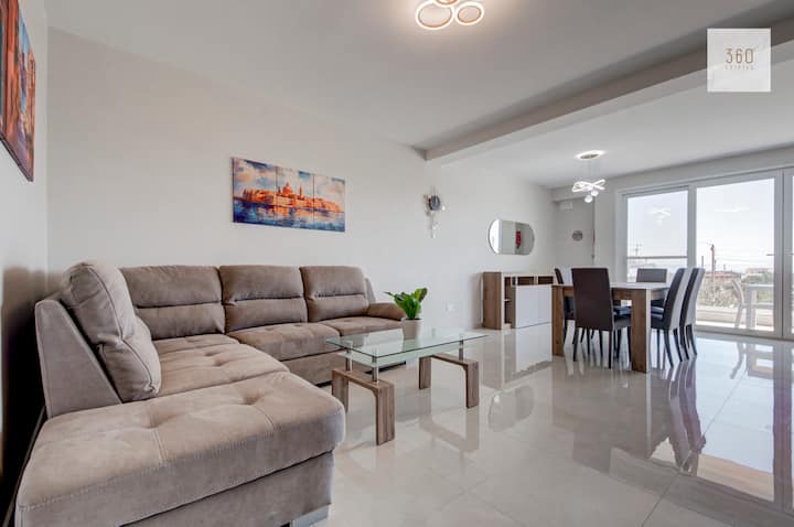 Pembroke 2br Sea View Home |5 Min Walk To Beach - Pembroke, Malta