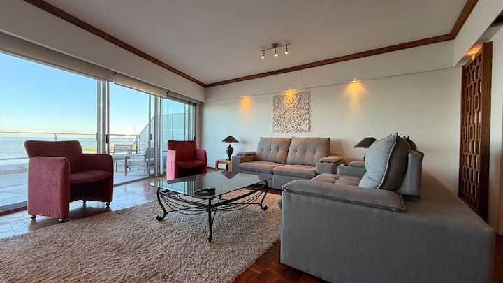 Penthouse De 4 Dormitorios - Montevideo