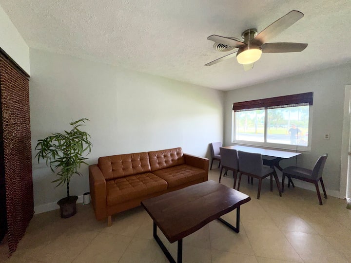 Modern Private Apartment Unit B - Deerfield Beach