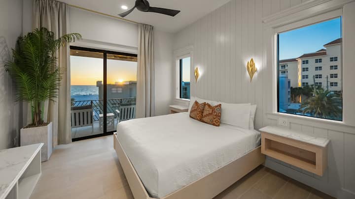 Bedroom 6 - Balcony Access - Gulf Views