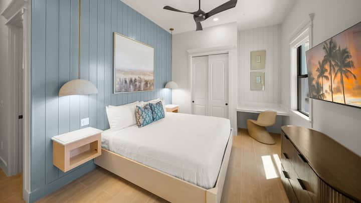 Bedroom 4 - King size bed - En Suite bathroom