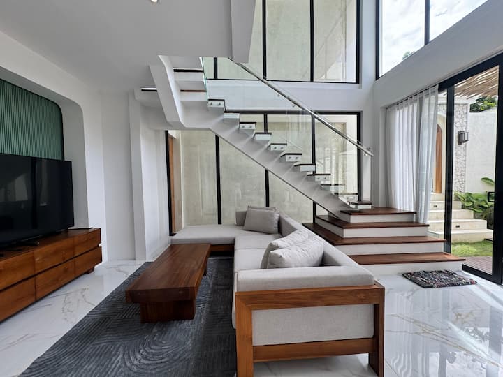 New Modern Villa Close To Pandawa / Melasti Beach - Ausztrália