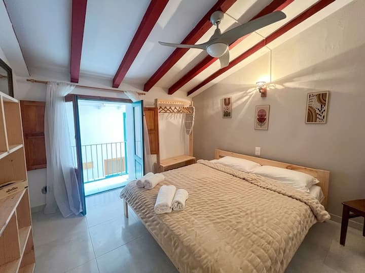 Casa Familiar Con Terracita En Teulada-moraira - Moraira