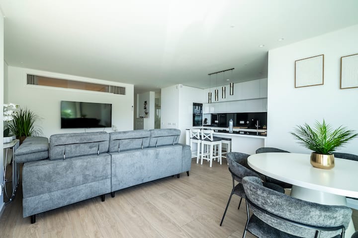 *Brand New* Seaview *Heated Pools* 3 Beds Algarve - Faro