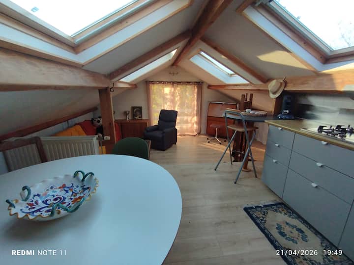 Appartement 1 Ch, Quartier Versailles De Waterloo. - Waterloo