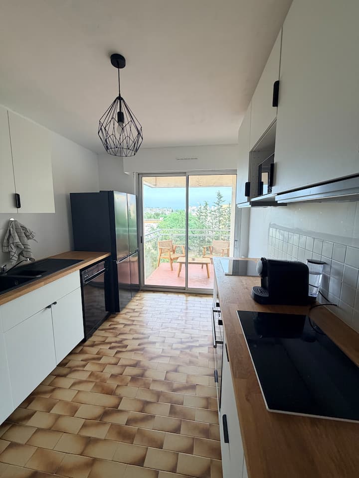 Logement Calme Avec Parking 4 Chambres - Montpellier