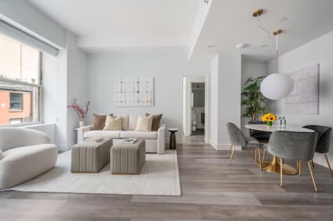 Top Airbnb: 17John: Deluxe 2 Bed W/D in unit + GYM + Lounge in Financial District Battery Park City